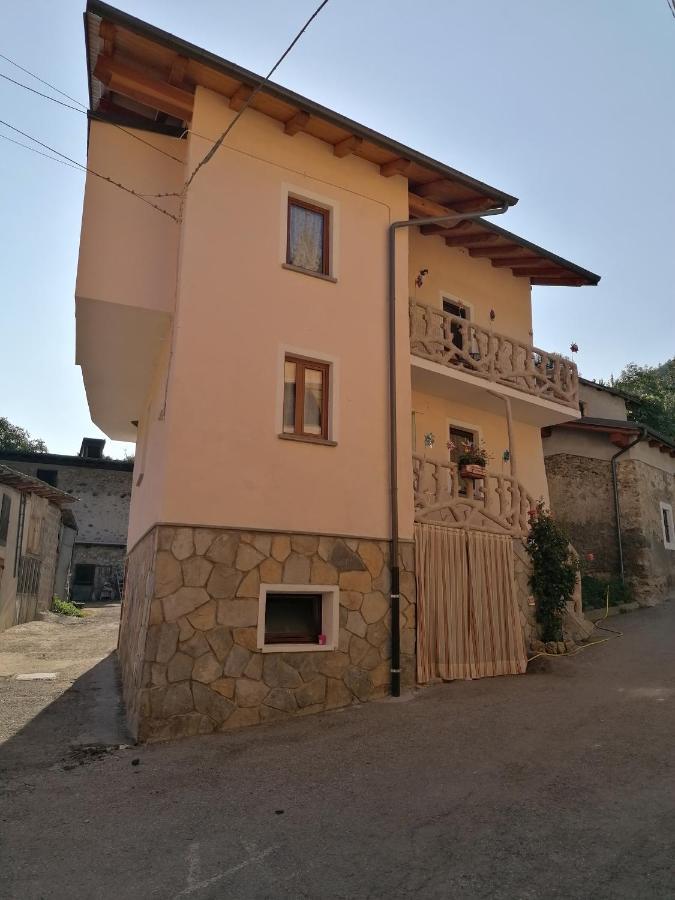 Casa Vacanza La Rosa 비나디오 외부 사진